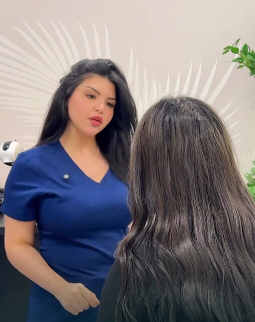 A beauty consultation at Lamazi